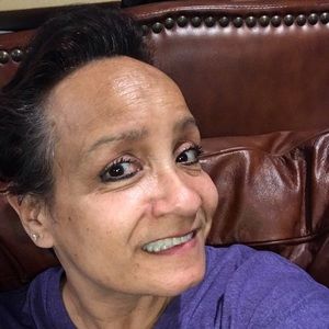 Meet your Posher, Monique